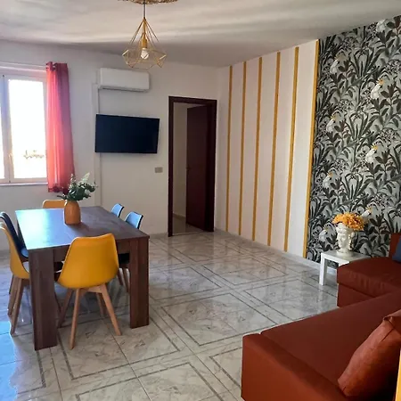Casa Mortillaro - The Heart Of Palermo, Ballaro Market Apartment